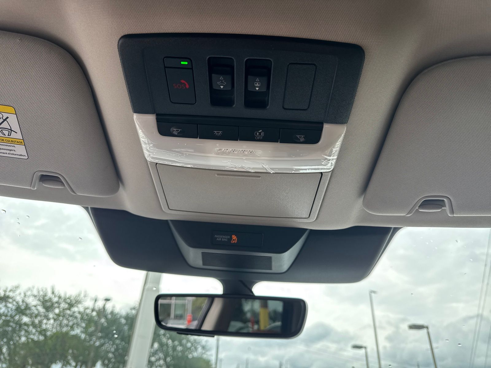 2025 Nissan Pathfinder Platinum photo 25
