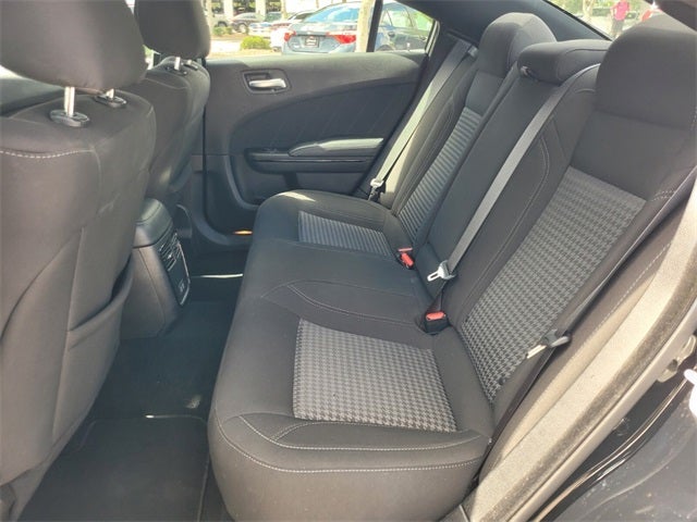 2023 Dodge Charger SXT photo 4