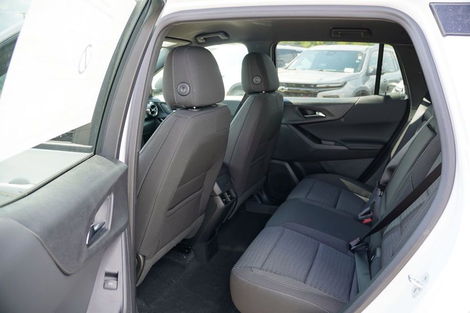 2026 Chevrolet Equinox LT photo 11
