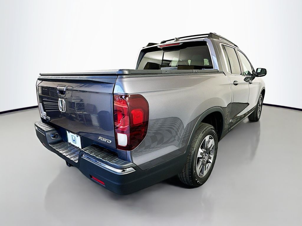2019 Honda Ridgeline RTL photo 2