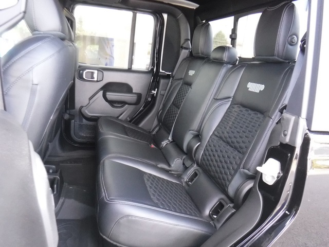 2023 Jeep Gladiator Sport photo 36
