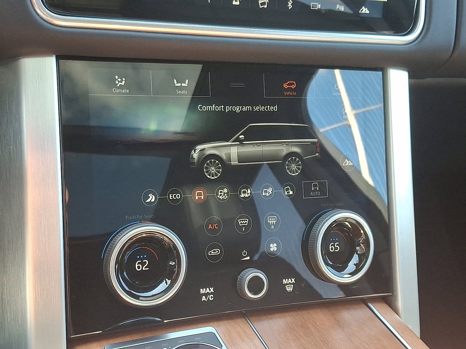 2020 Land Rover Range Rover P525 HSE photo 36