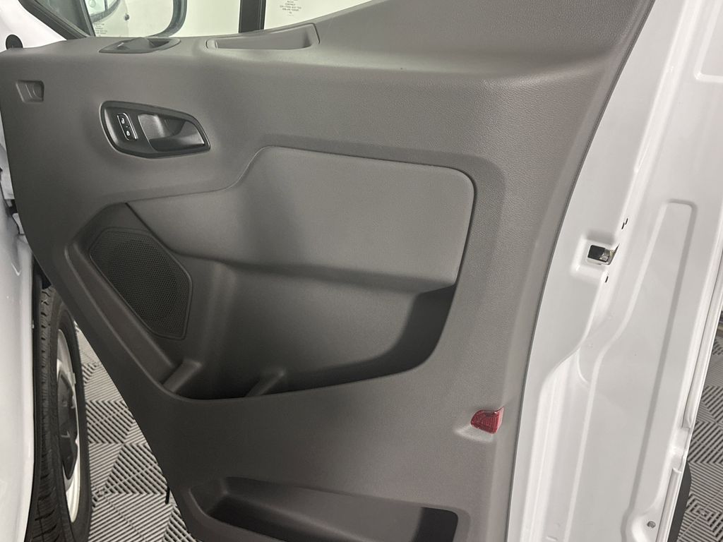 2025 Ford Transit Cargo Van photo 10