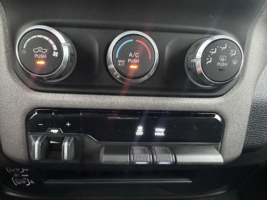 2024 Ram 2500 Tradesman photo 16