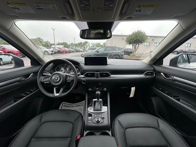 2025 Mazda CX-5 2.5 S Preferred photo 2