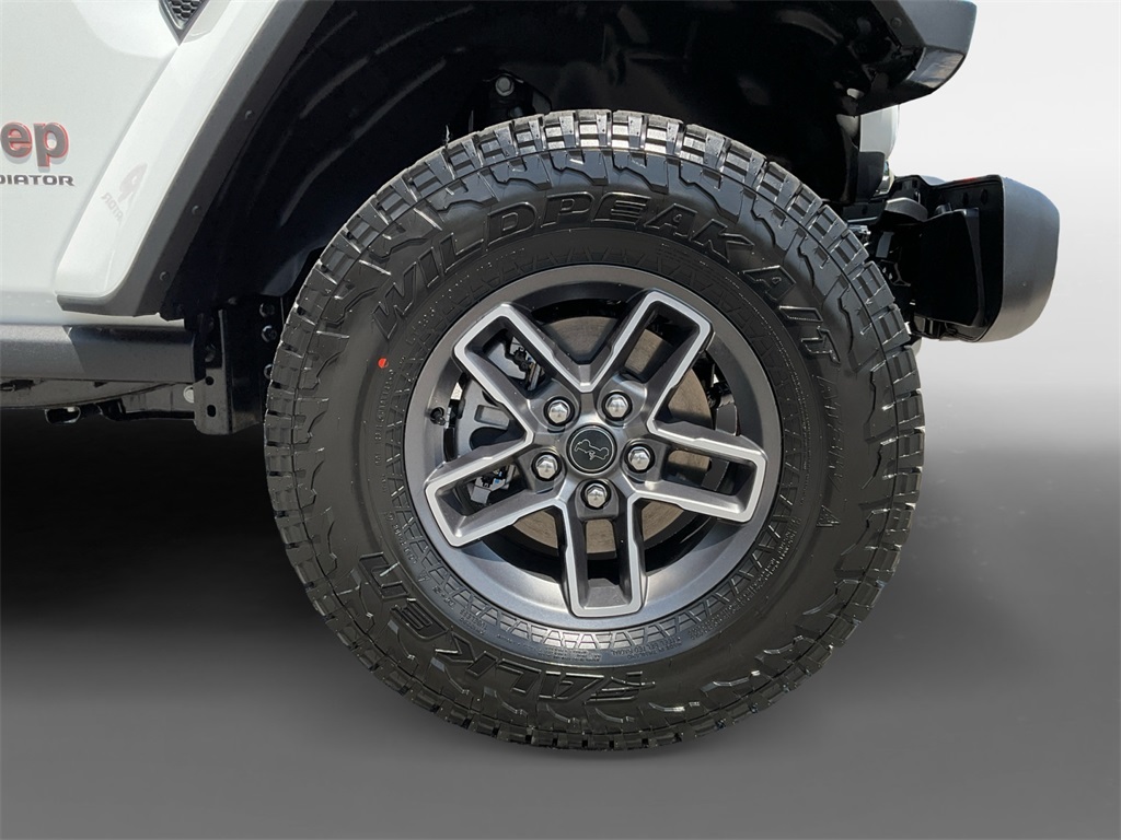 2025 Jeep Gladiator Mojave photo 8