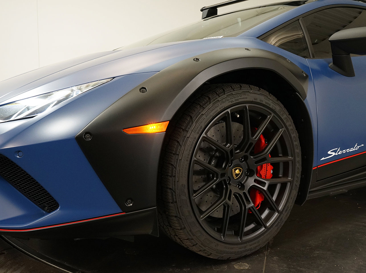 PreOwned 2023 Huracan Sterrato 2dr Car in Highlands Ranch