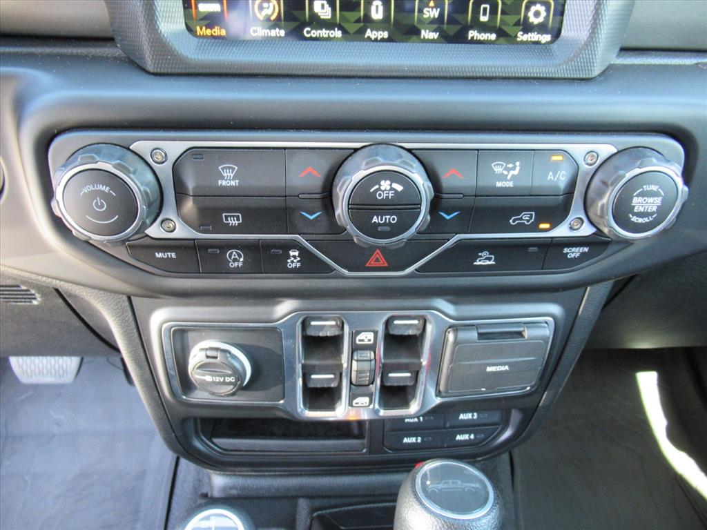 2023 Jeep Gladiator Willys photo 24