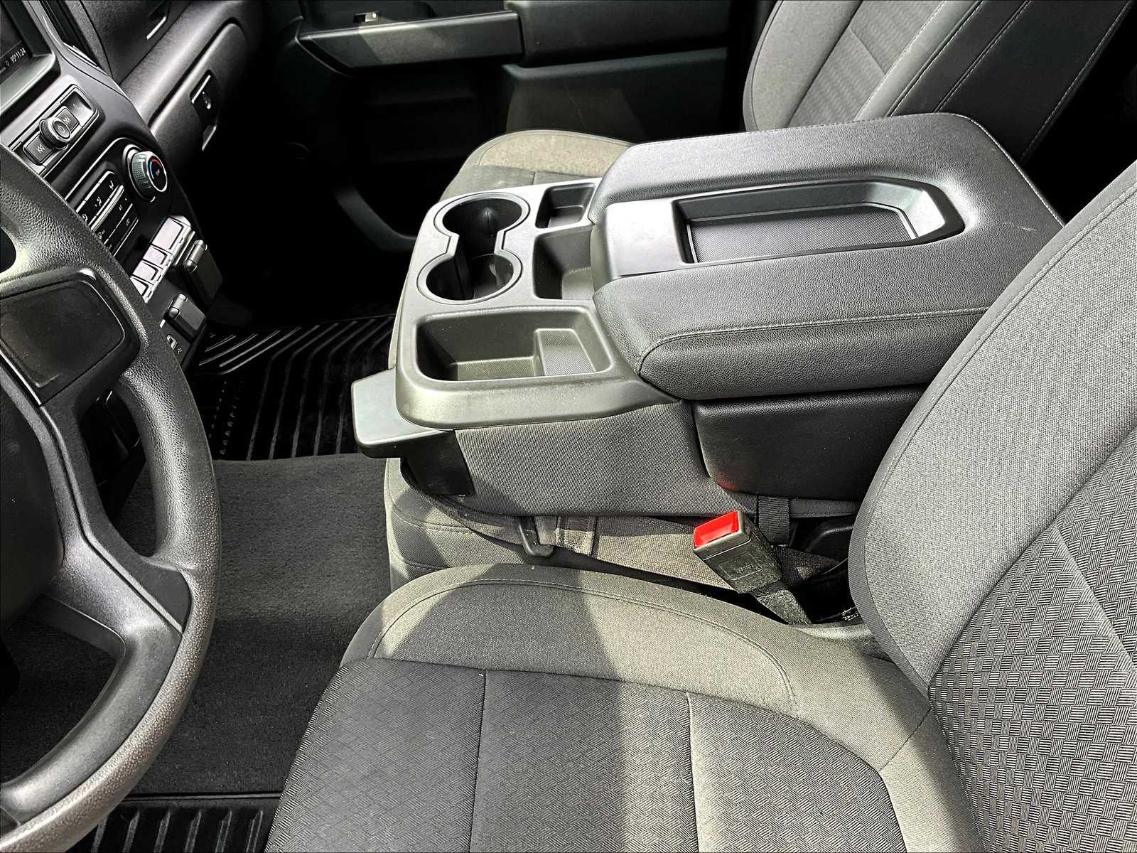 2022 Chevrolet Silverado 1500 Custom photo 17