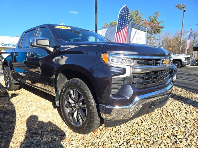 2024 Chevrolet Silverado 1500 LT photo 3