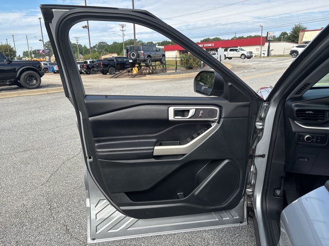 2021 Ford Explorer XLT photo 8