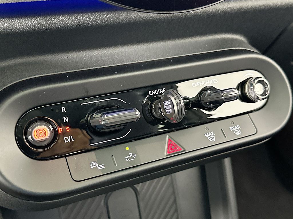 New 2025 Black MINI Signature Plus image 15