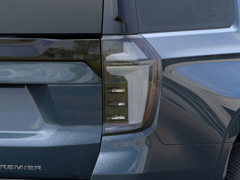2025 Chevrolet Suburban Premier photo 11