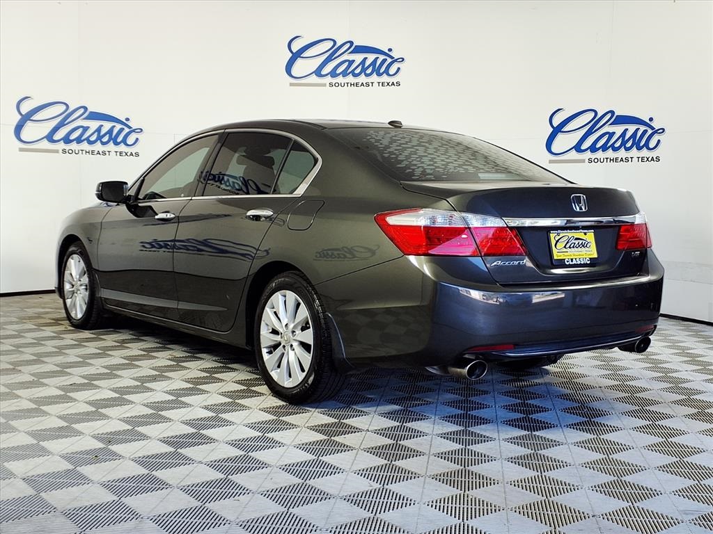 Used 2015 Honda Accord EX-L V-6 with VIN 1HGCR3F88FA013052 for sale in Beaumont, TX