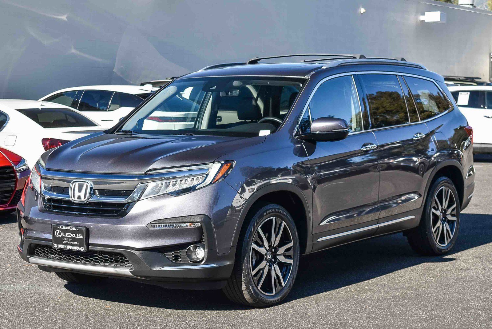 2019 Honda Pilot Touring photo 3