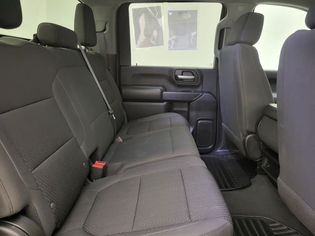2022 Chevrolet Silverado 2500HD Custom photo 32