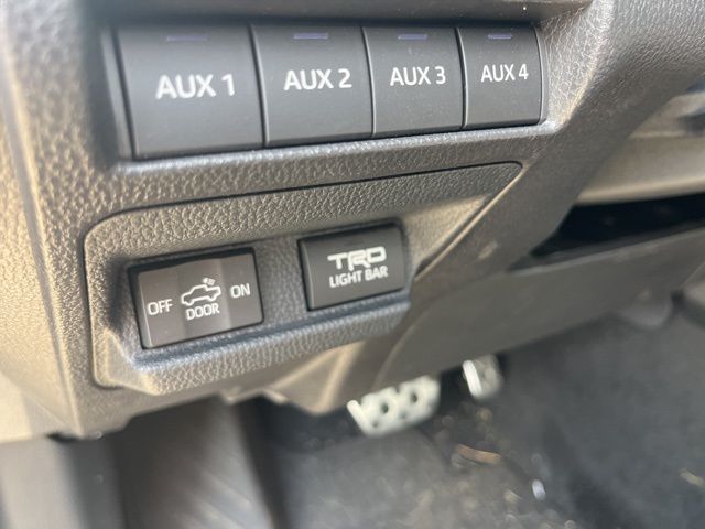 2025 Toyota Tacoma TRD Pro 4x4 photo 14