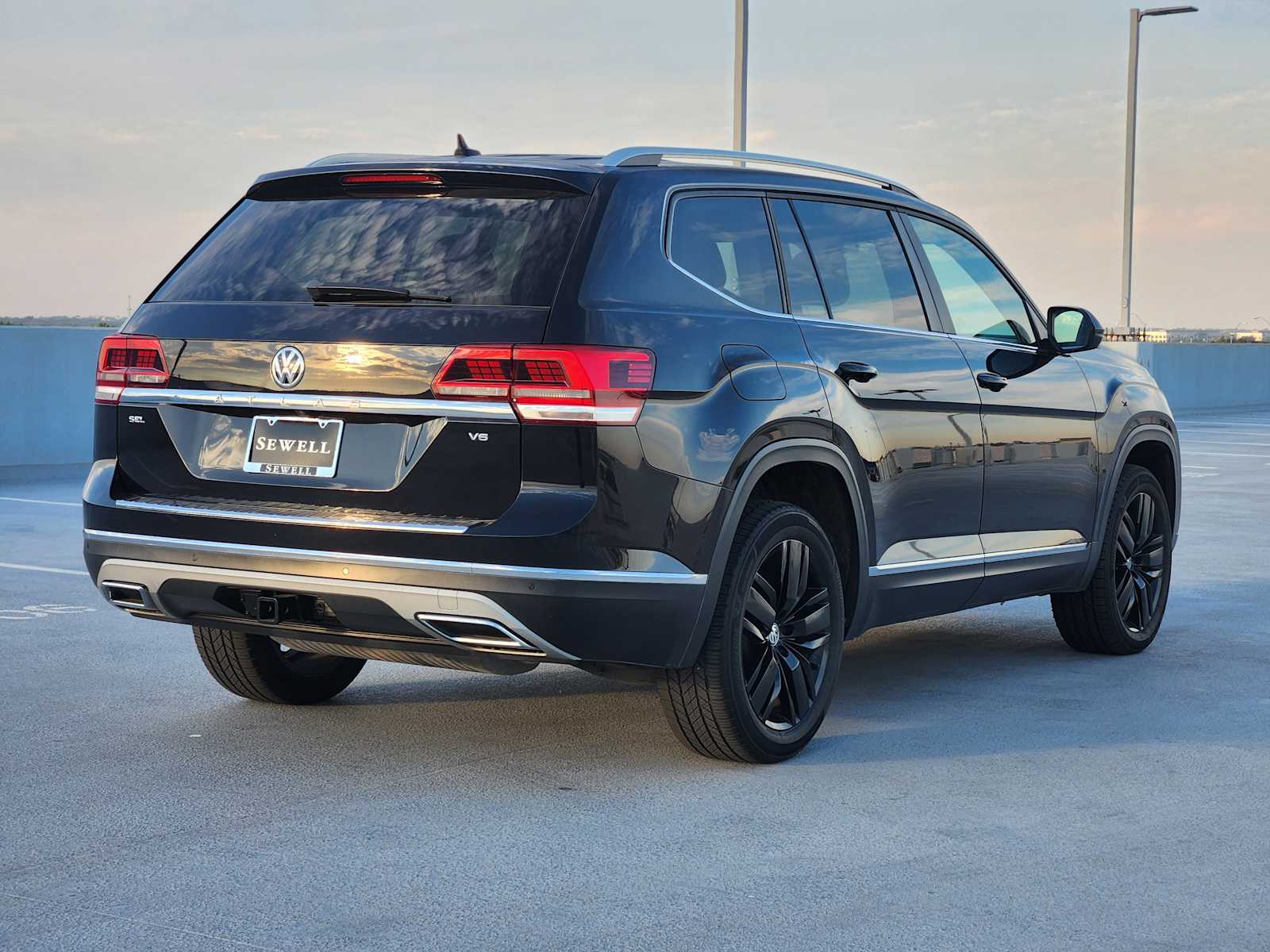 2019 Volkswagen Atlas V6 SEL photo 4