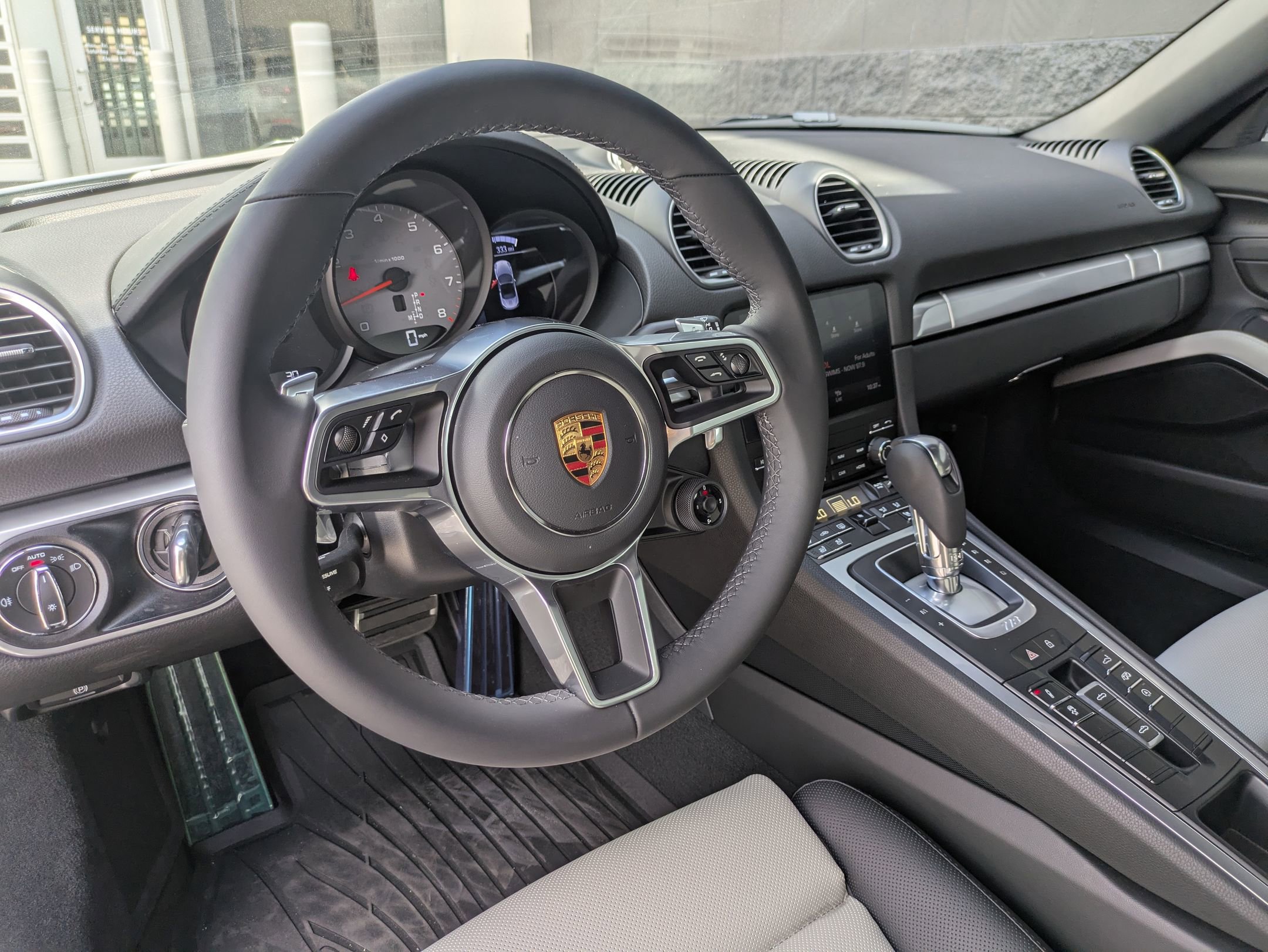 2025 Porsche Boxster S photo 4