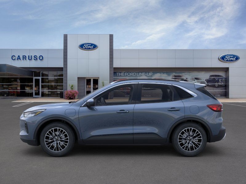 2025 Ford Escape Plug-In Hybrid photo 3