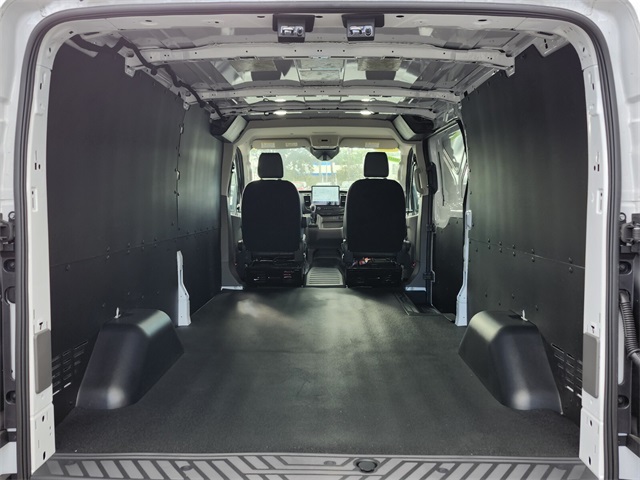 2024 Ford Transit photo 3