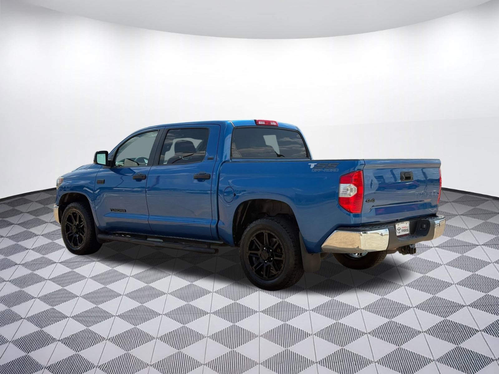 2018 Toyota Tundra SR5 photo 3