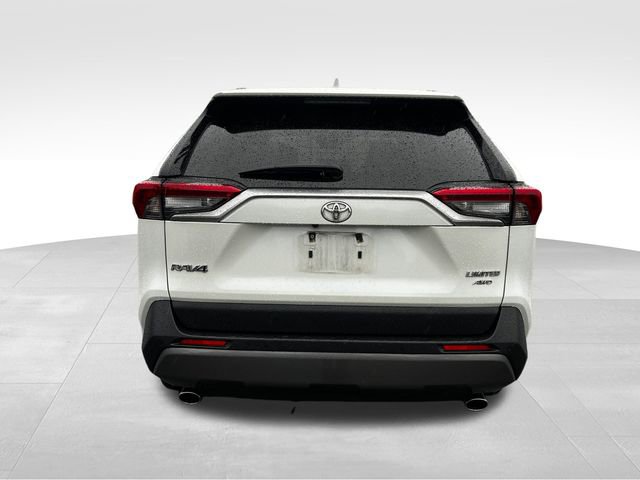 2019 Toyota RAV4 Limited photo 4