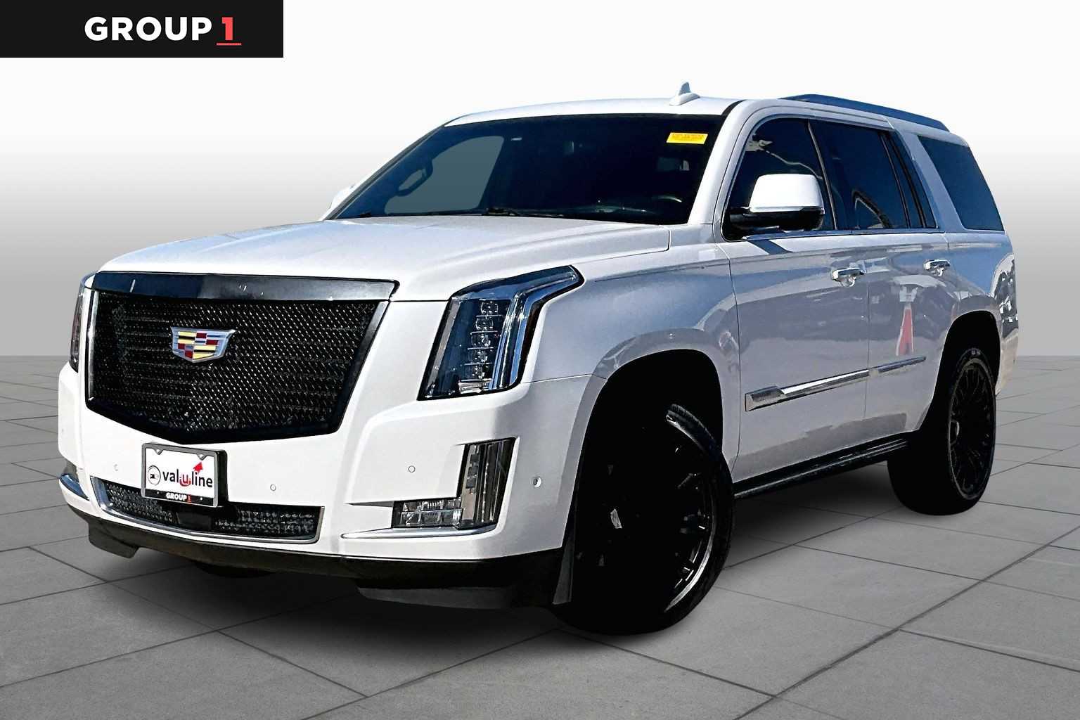 2017 Cadillac Escalade Platinum's photo
