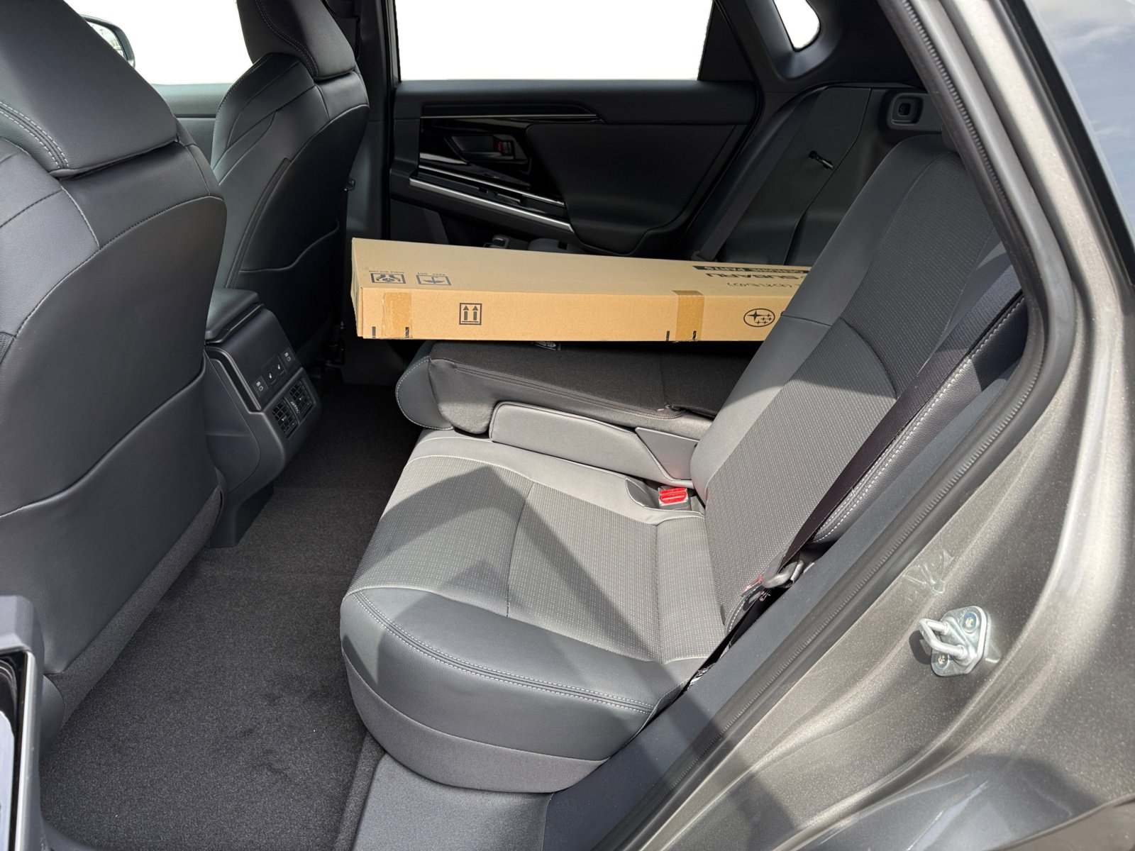 2025 Subaru Solterra Limited photo 15