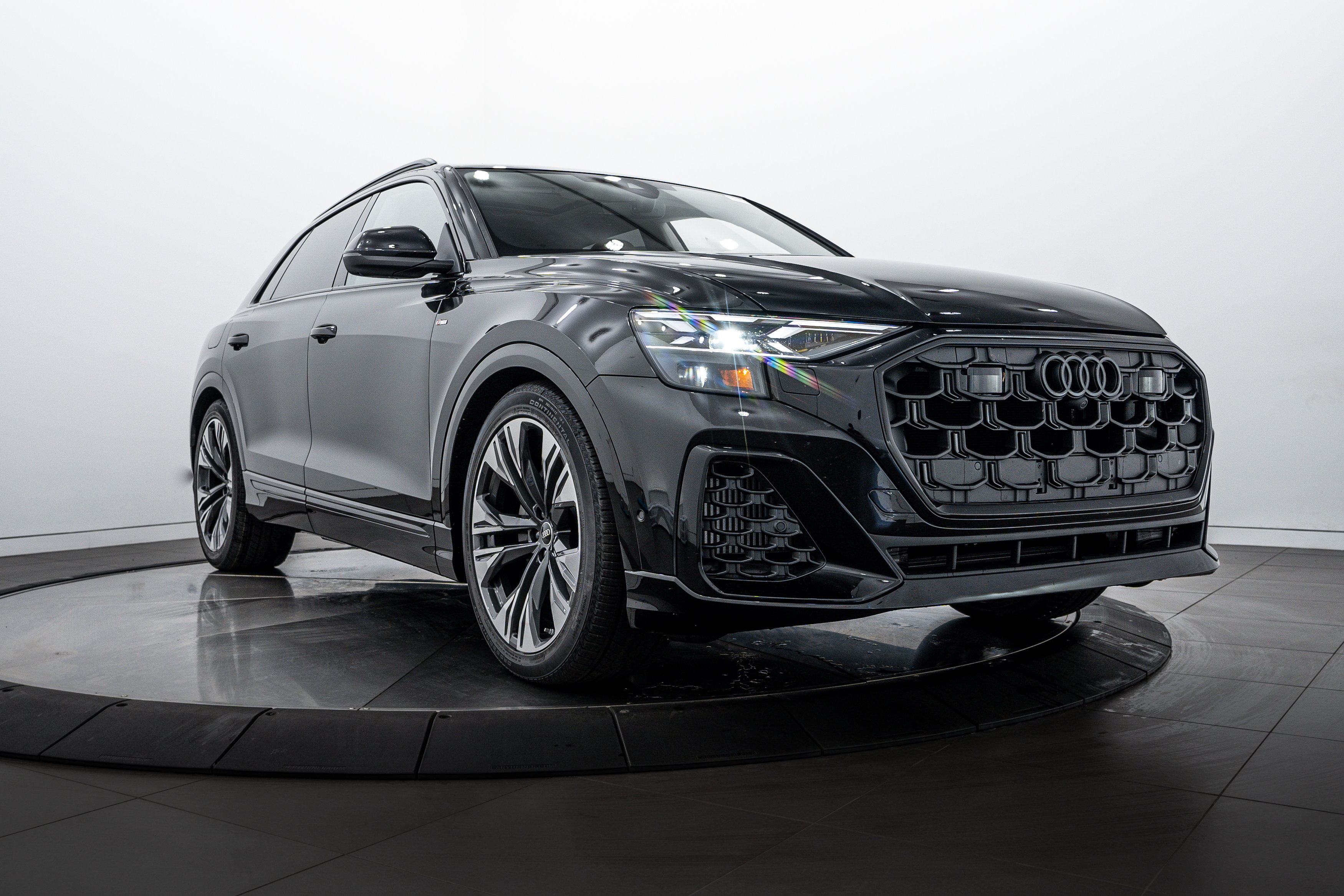 2025 Audi Q8 Prestige's photo