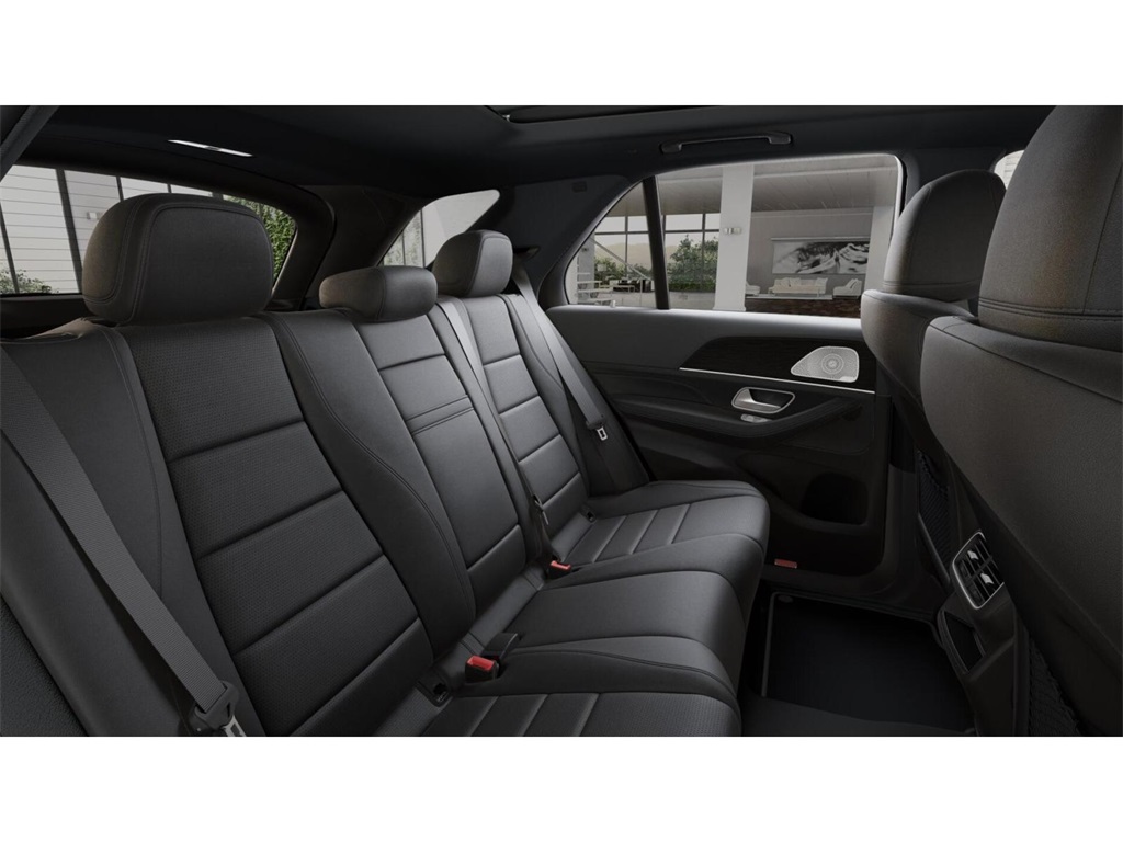 2026 Mercedes Benz GLE 450 4MATIC photo 4