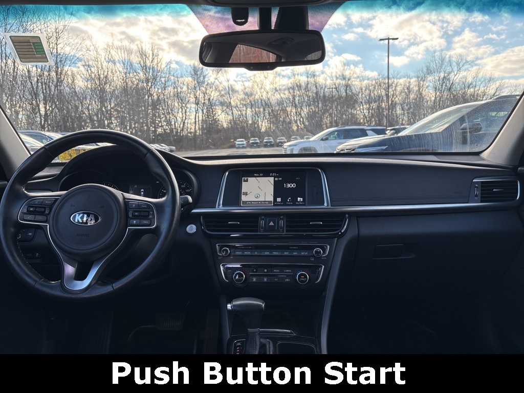 2018 Kia Optima EX photo 2