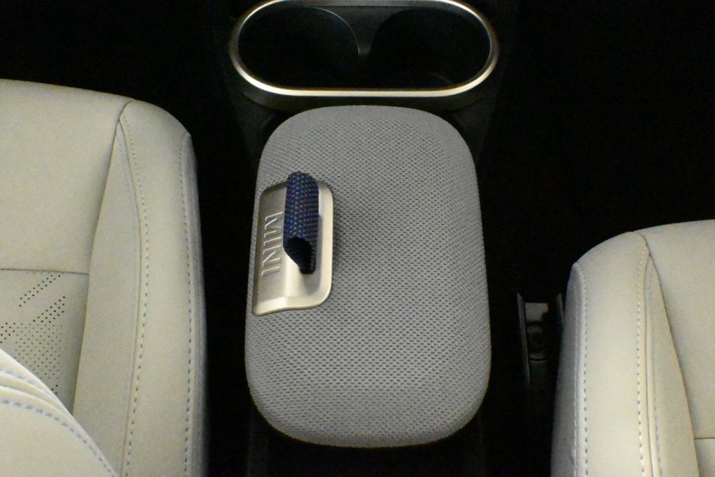 2025 Mini Cooper S photo 25