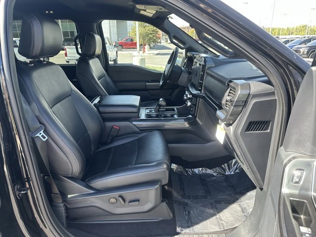 2023 Ford F-150 XLT photo 17