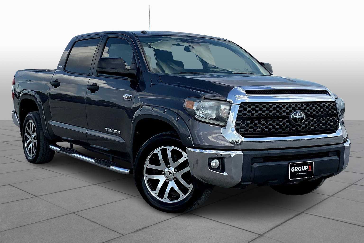 2018 Toyota Tundra SR5 photo 2