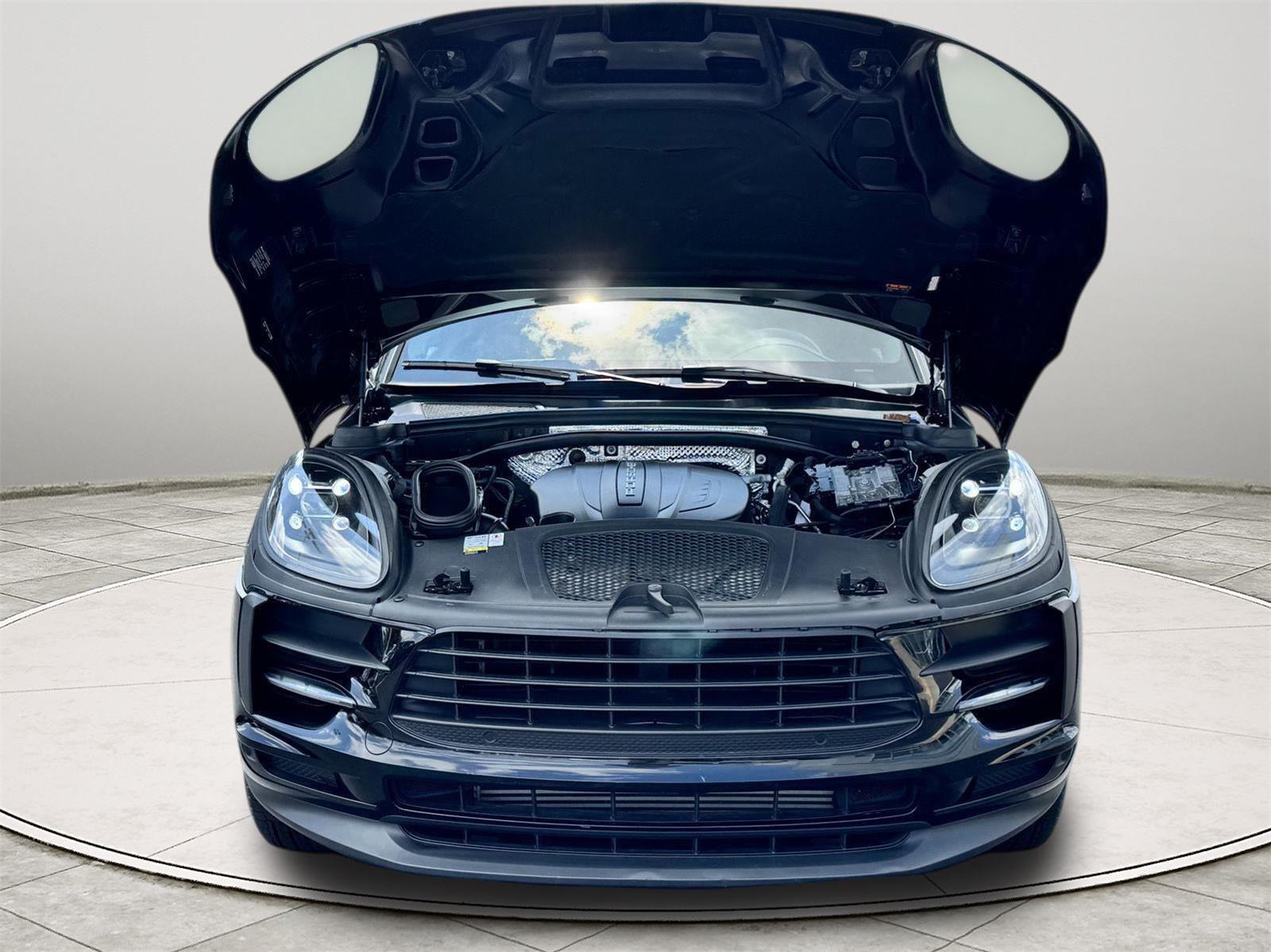 2021 Porsche Macan Base photo 58