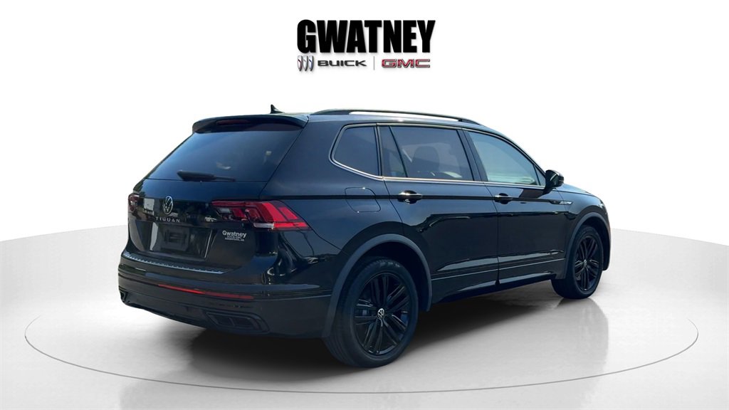 2022 Volkswagen Tiguan SE R-Line Black photo 6