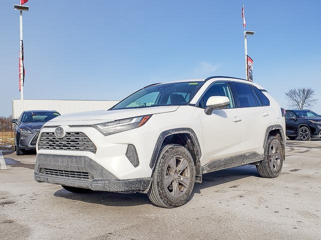 2023 Toyota RAV4 XLE's photo