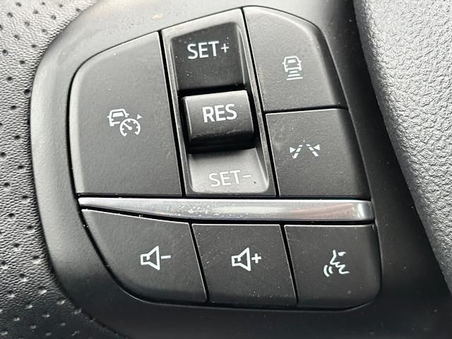 2025 Ford Escape ST-Line Select photo 30
