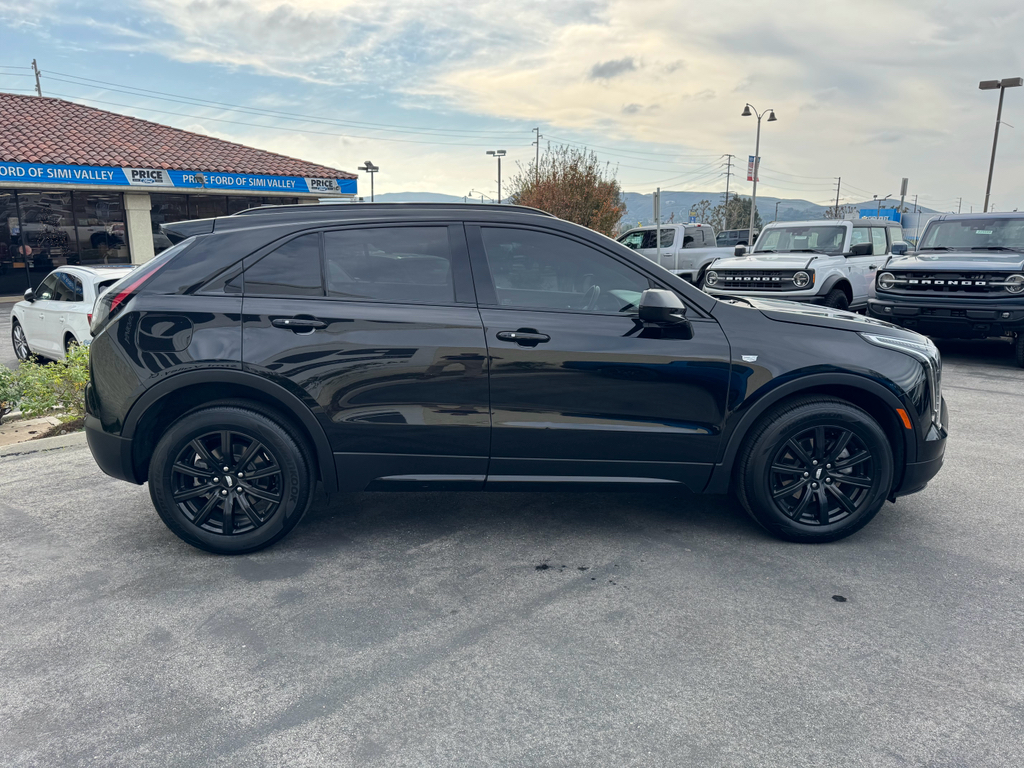 2020 Cadillac XT4 Sport photo 3