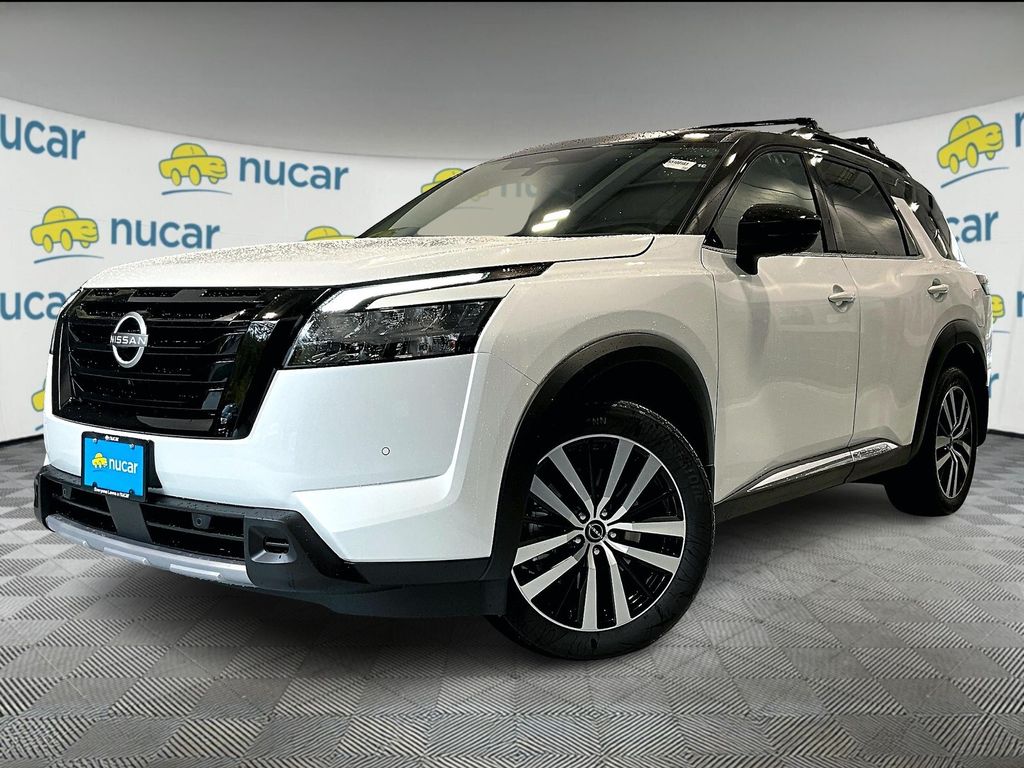 2025 Nissan Pathfinder Platinum photo 2