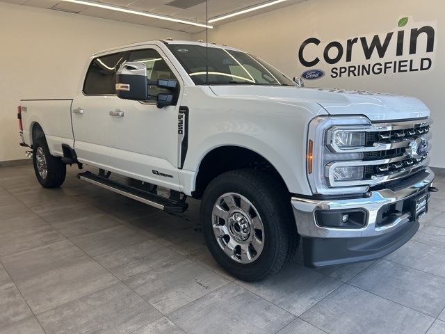 2025 Ford F-350 Lariat photo 4