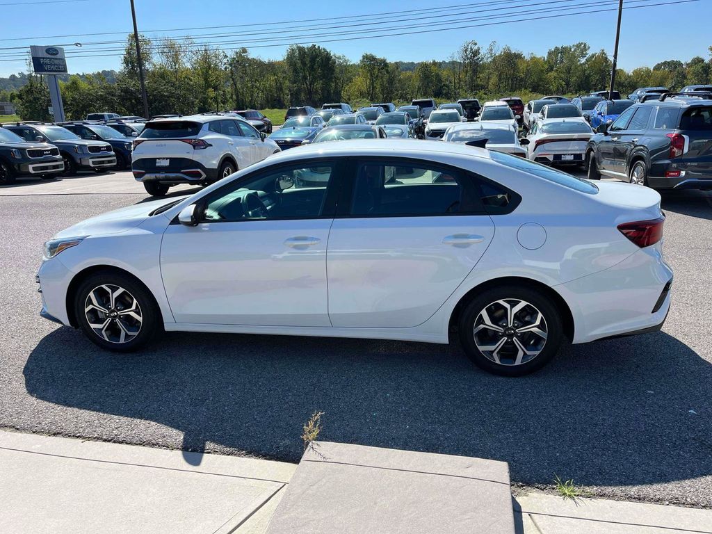 2021 Kia Forte LXS photo 26