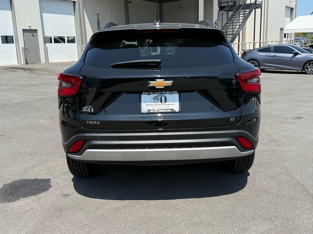2024 Chevrolet Trax LT photo 4