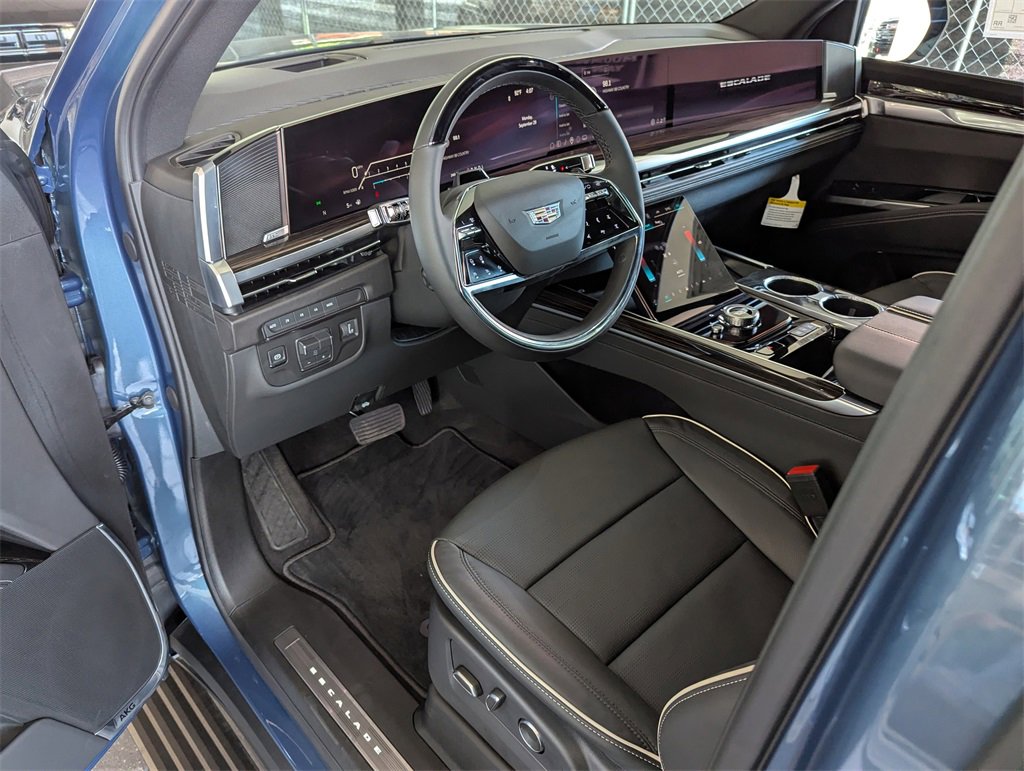 2025 Cadillac Escalade Premium Luxury photo 9