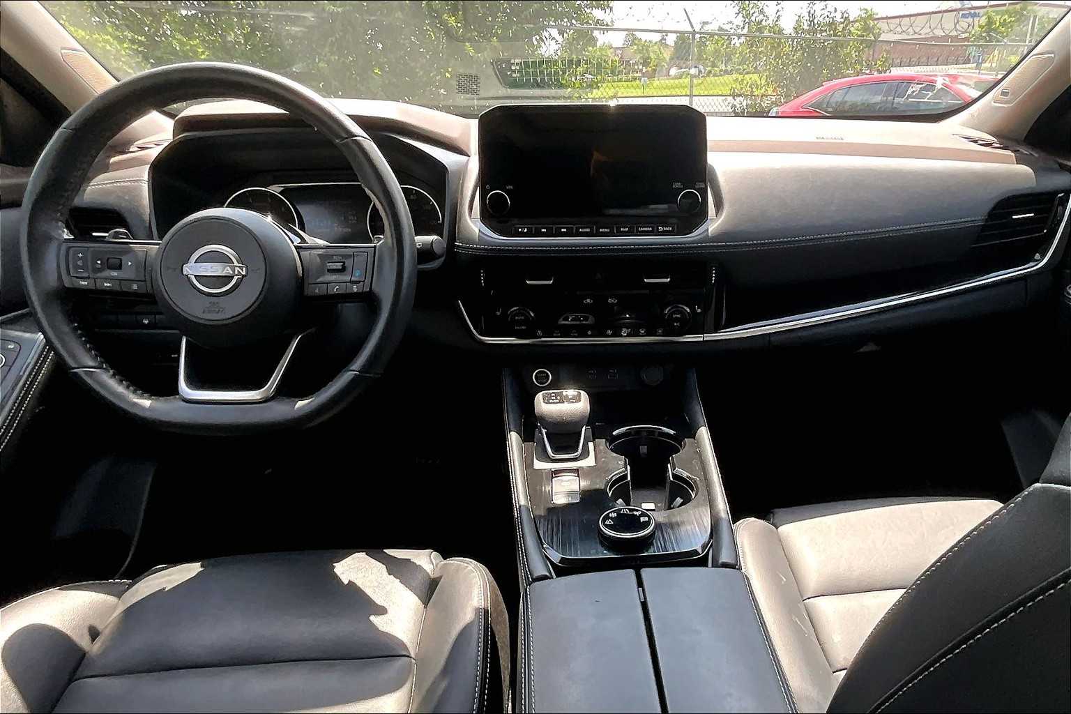 2023 Nissan Rogue SL photo 13