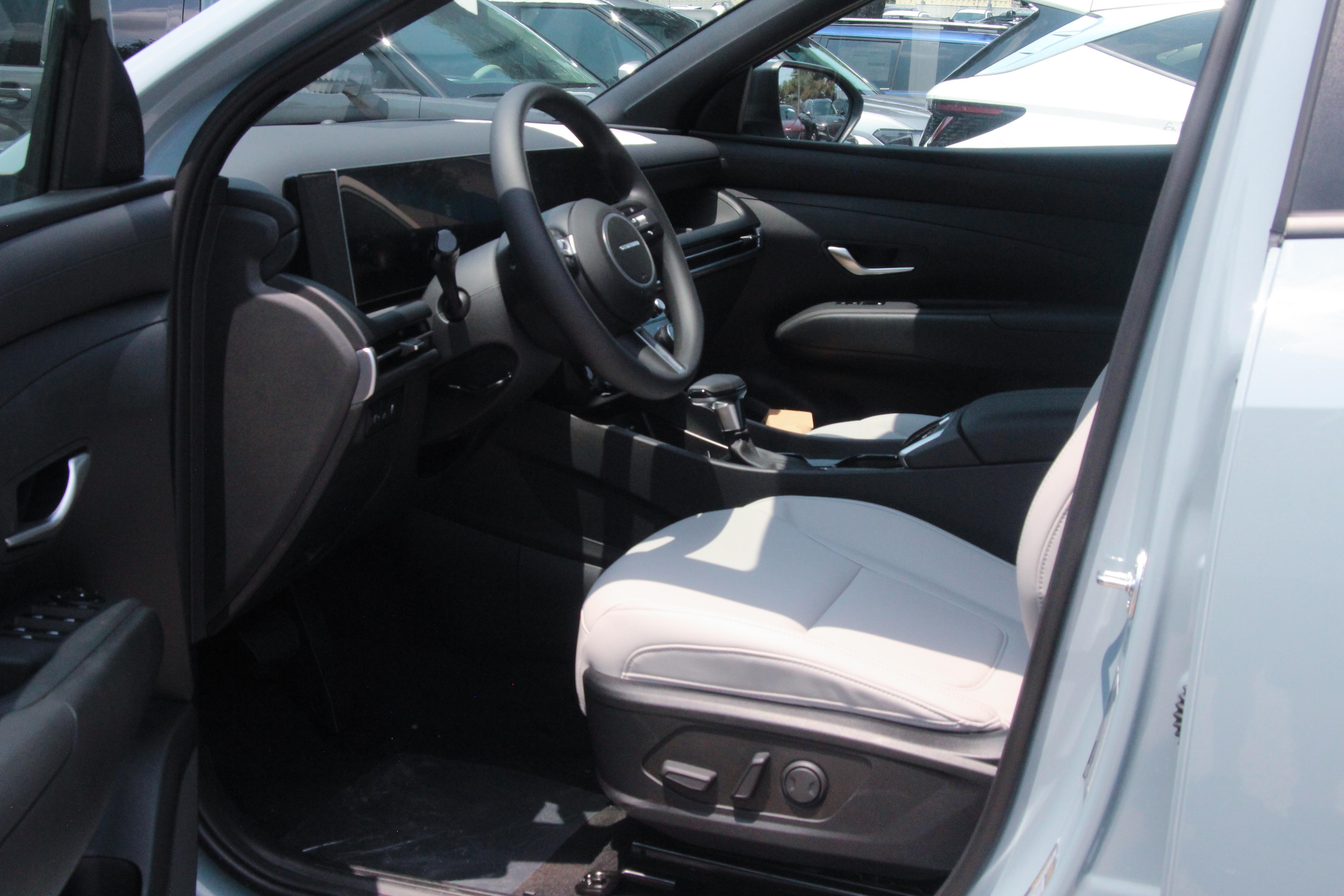 2026 Hyundai Santa Cruz SEL Activity photo 2