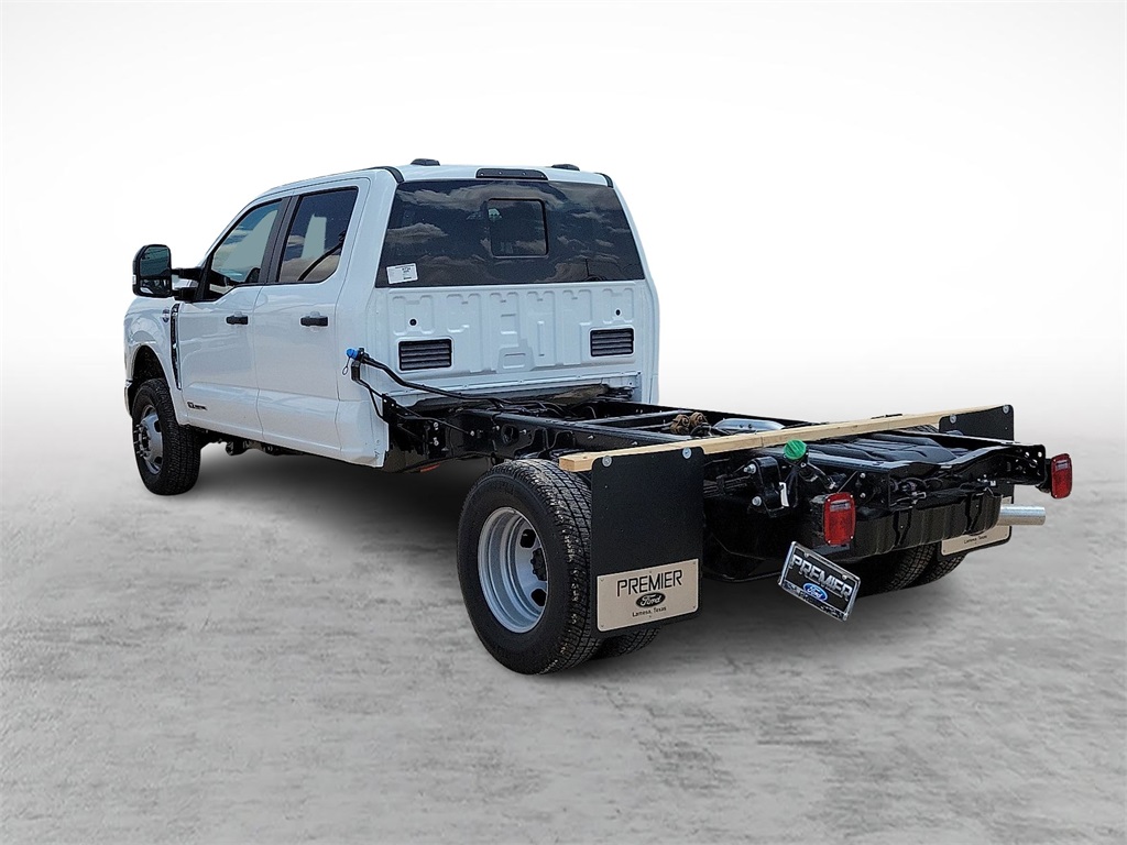 2025 Ford F-350 photo 7