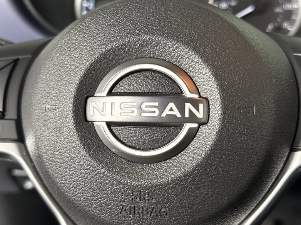 2023 Nissan Versa SV photo 21