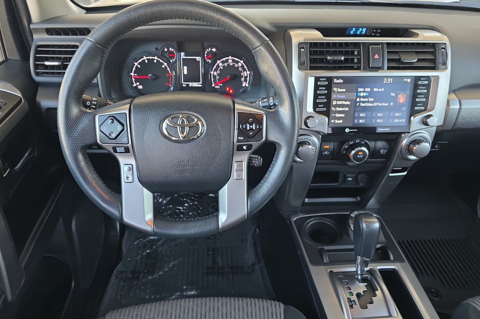 2022 Toyota 4Runner SR5 photo 13